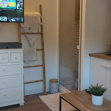 Apartment Studette Cadre Exceptionnel Tres Bien Situee 10 Mn Plages Agde